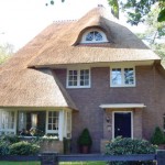 rietdekker Apeldoorn_kosten rieten dak_Rieten dak - Villa Leersum 2